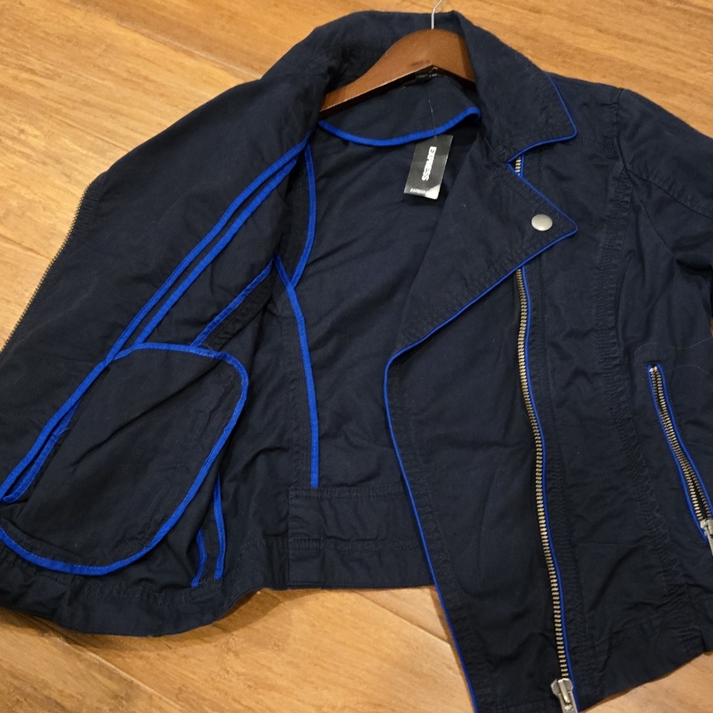 Express Jacket - Picture 3 of 4